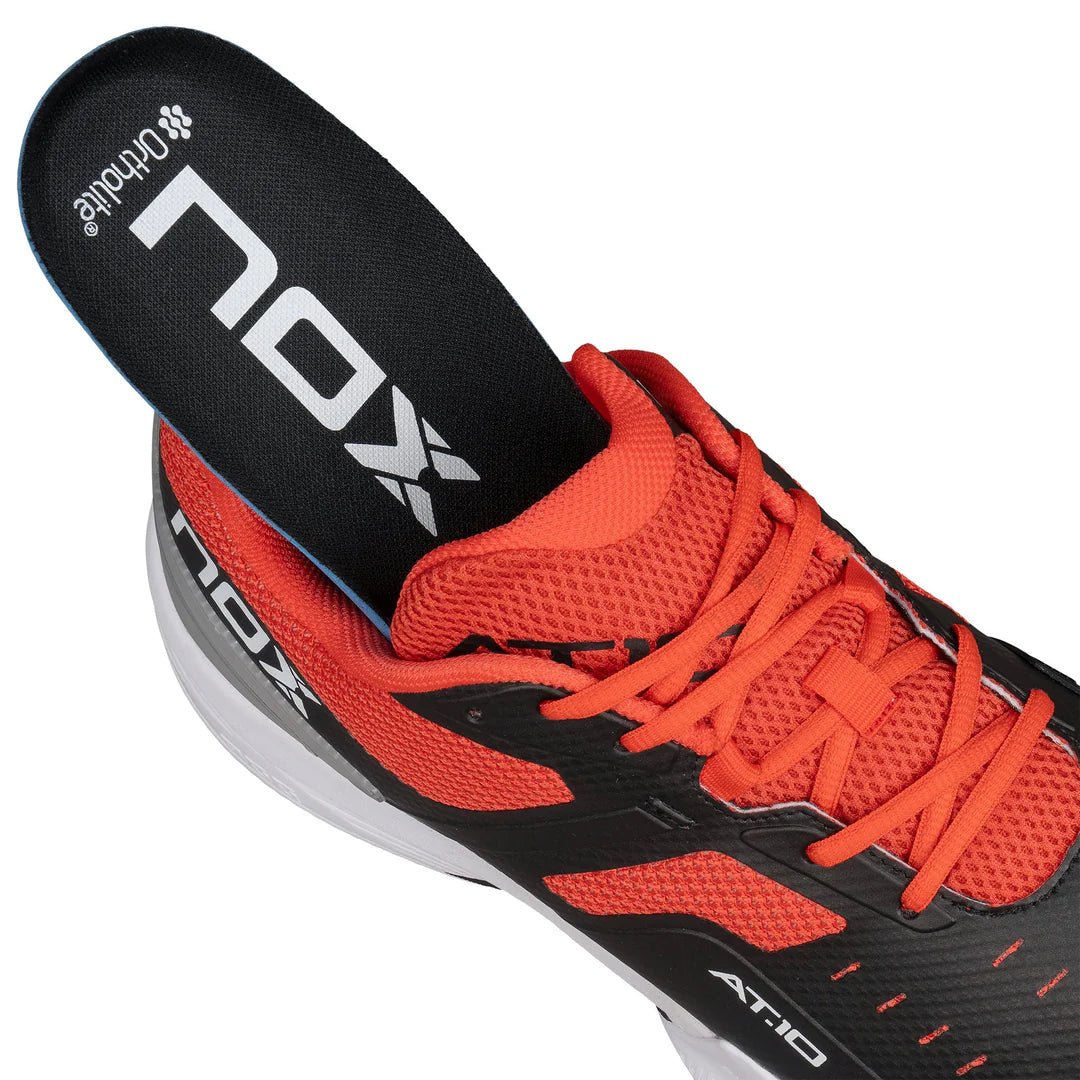 NOX AT10 PRO Padel Cipő - Black/Red - Padel 4 All